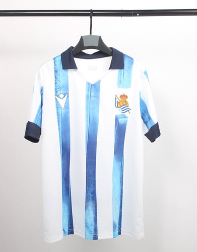 طقم ريال سوسيداد الأساسي 2023-2024