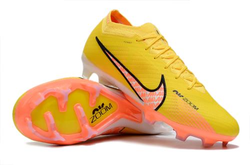 جزمة كرة قدم 3Nike