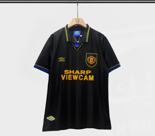 تيشيرت مانشستر يونايتد كلاسيك 1993-1995