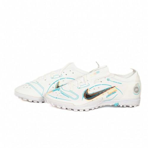 جزمة كرة قدم Nike