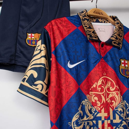 طقم برشلونة نسخة خاصة 2024