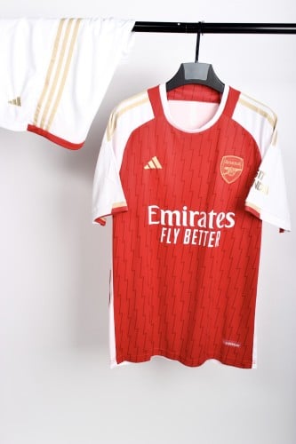 طقم ارسنال الاساسي