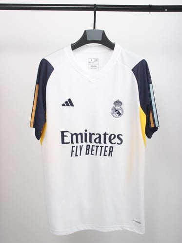 طقم ريال مدريد التمرين 2024