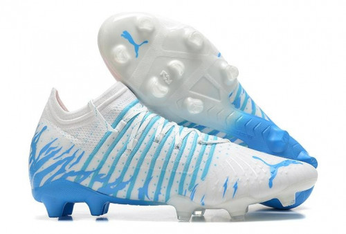 جزمة كرة قدم PUMA