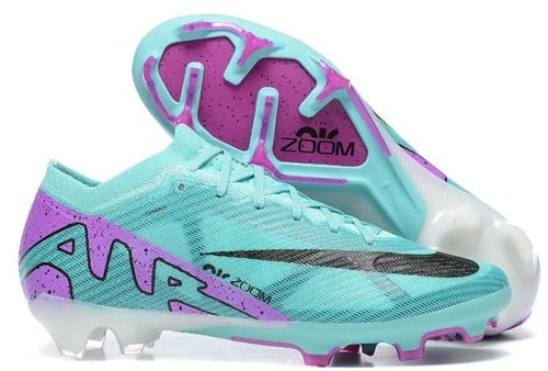 جزمة كرة قدم Nike3