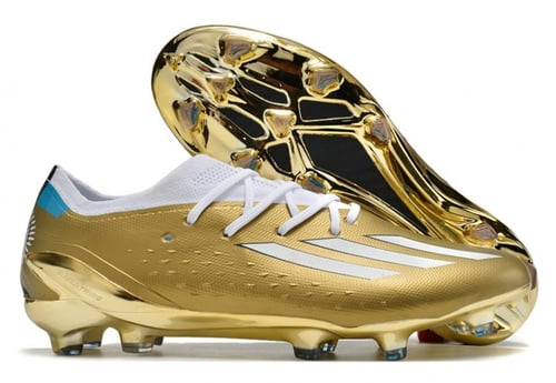 جزمة كرة قدم Adidas1 1