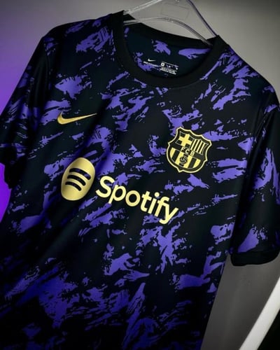 طقم برشلونة نسخة خاصة 2024