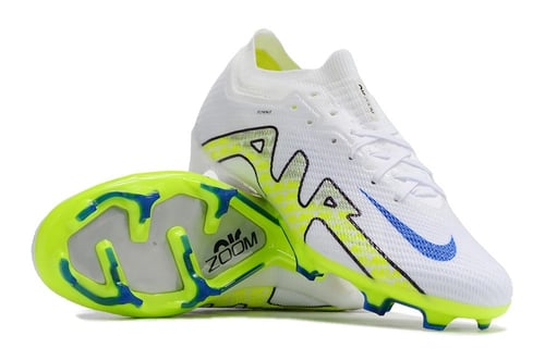 جزمة كرة قدم NIKEh