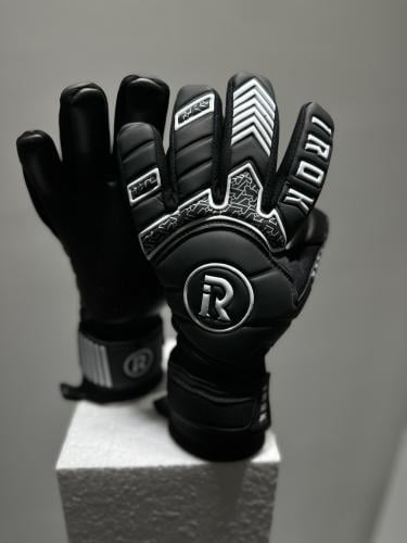 قفازات حارس CHAMP اسود وابيض مقاسات صغيره