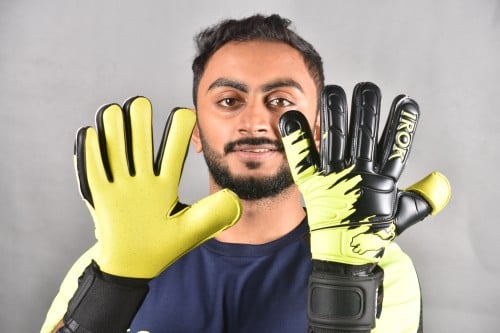 قفاز الحراس اصفر مع اسود