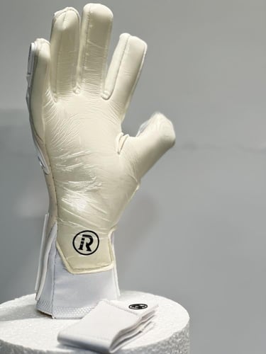 قفاز حراس مرمى SUPER ابيض