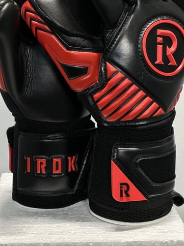 قفازات الحراسة ELITE اسود واحمر