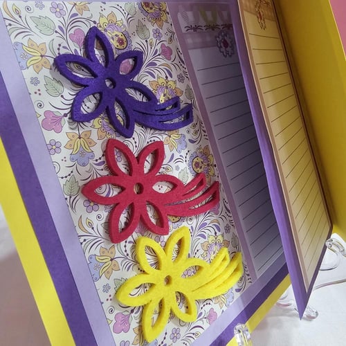 مطوية فارغة جاهزة للكتابة بتصميم جذاب