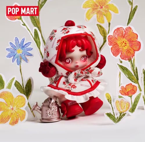 SKULLPANDA Amid Flowers