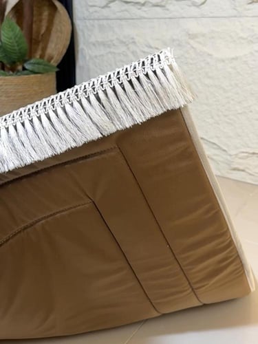 سجاده سفنج لون بني بتصميم راقي