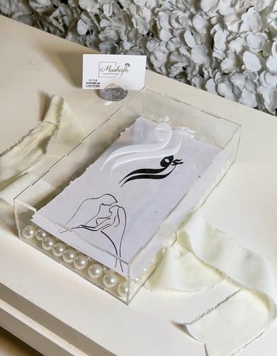 رسالة العمر ّبوكس اكريلك +ورقتين +شريطه +لولو