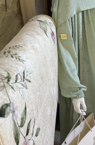 طقم صلاة فاخر سجاده سفنج سراميك بتصميم فاخر +شرشف...