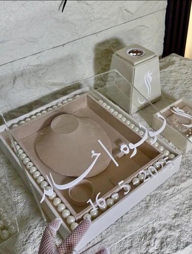 بكج لتفاصيل العروس ٤ قطع بوكس العقد +بوكس الدبل +...