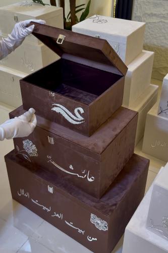 بوكسات الدبش الفاخرة العدد ٣ بتصميم الخرز الأمع وا...