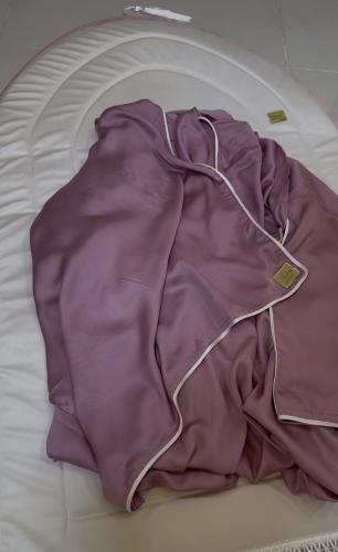 طقم صلاة سجاده سفنج بصميم راقي ومميز + شرشف صلاة ق...