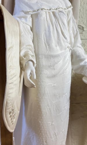 طقم صلاة فاخر سجاده سفنج بتطريز الخرز +شرشف قماش ا...