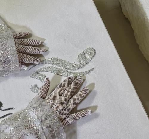 حروف بتصميم الخرز لبوكس فستان العروسة تفصيل حسب ال...