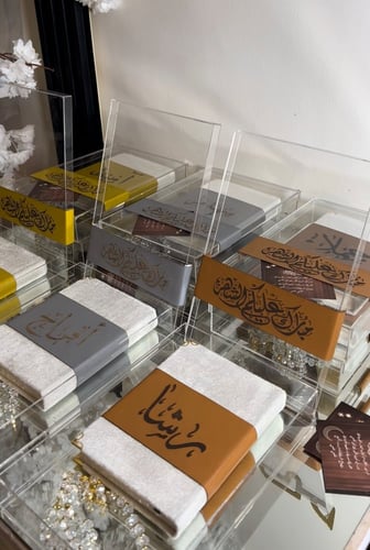 بوكس اكريلك +مصحف معتاد بتصميم الجلد +سبحه كرستال