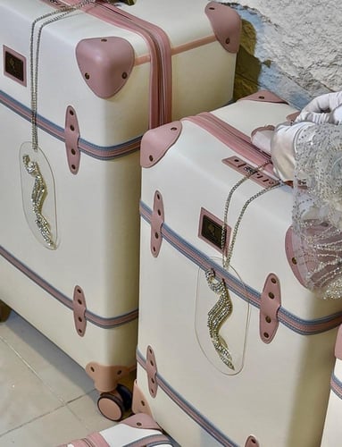 شنط جلد فاخرة العدد ٤ +تعليقات اكريلك لشنط الدبش ي...