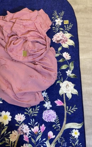 طقم صلاة فاخر سجاده سفنج سراميك بتصميم فاخر +شرشف...