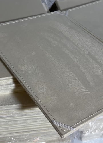 مجلة او دفتر جلد او مخمل تفصيل الون حسب الطلب