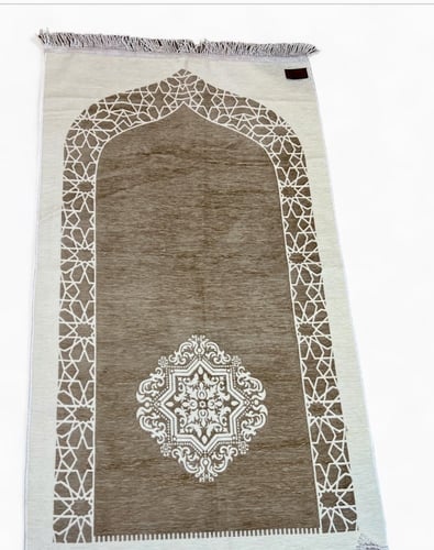 سجاده تركي انيق لون بني