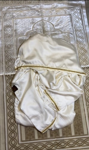 طقم سجاده حرير بلمعه +شرشف صلاه القطن الممتاز بلخر...