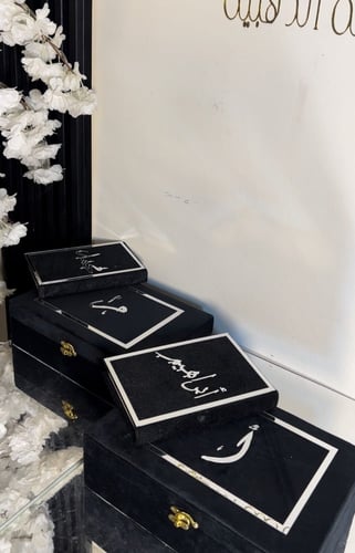 مجموعه فاخره بوكس مخملي بتنسيق الاكريلك +مصحف حجم...