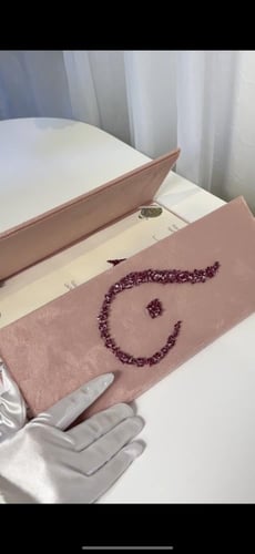 مجلة مخملية او جلد تفصيل حسب الطلب بتطريز الخرز ال...