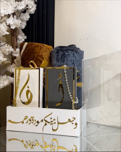 مجموعة فاخره بوكسً كبير اكريلك بتصميم الاكريلك +مص...