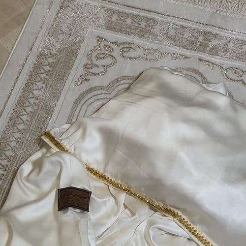 طقم سجاده حرير بتصميم لمعه شراشف صلاه قماش القطن ا...