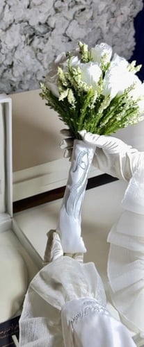 مسكه عروس معا تطريز الحروف او الاسم