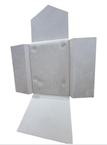 استاند العقد المخملي شامل الاسم