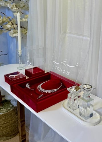 بكج لتفاصيل العروس 6 قطع بوكس العقد +بوكس الدبل +...