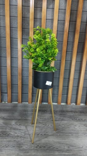 شجر صناعي ونبات زينة