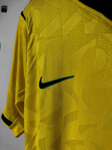 تيشيرت البرازيل الأساسي 2025/26