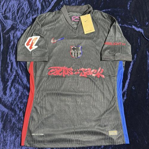 تيشيرت برشلونة الأسود ( ترافيس سكوت )