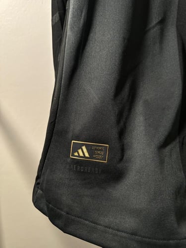 تيشيرت إنتر ميامي الثاني 2025/26