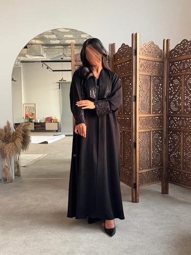 عباية مزينة بقصة مميزة من الشك. 1201