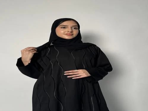 عباية نسائية بتطريز اسود 1223