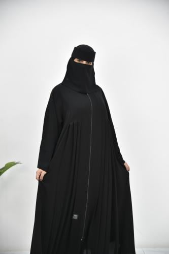 عباية نواعم نص كلوش بكسرات أمامية وسحاب