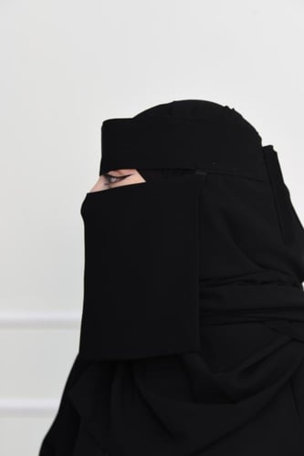 نقاب مطاط مستقيم قصير