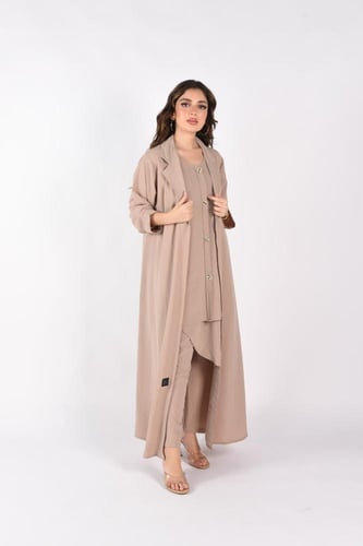 عباية ثلاثية القطع، تجمع بين الأناقة والراحة بتصمي...