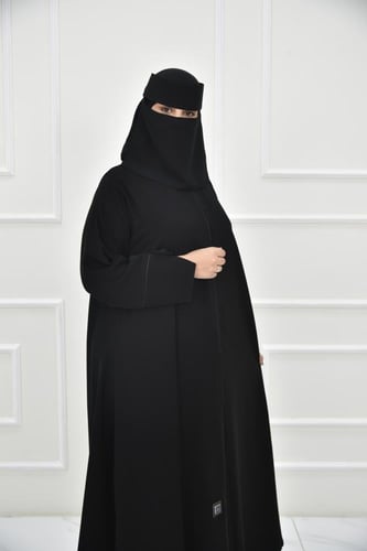 عباية ملكي نص كلوش بتركيبة وردة على الكم المفتوح