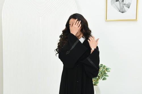 عباية اماراتي كم مربع